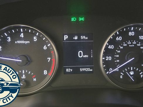 Used 2018 Hyundai Elantra GT FWD image 11