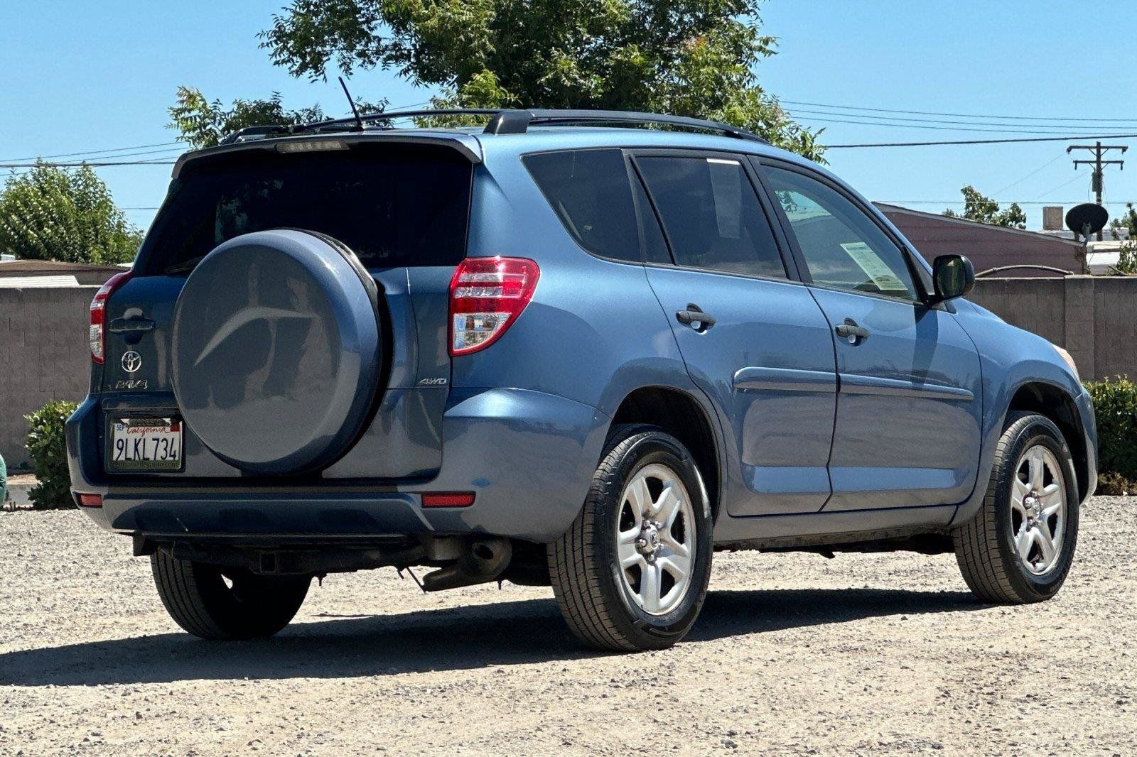 Used 2011 Toyota RAV4 4WD w/ Base L4 Extra Value Pkg image 3