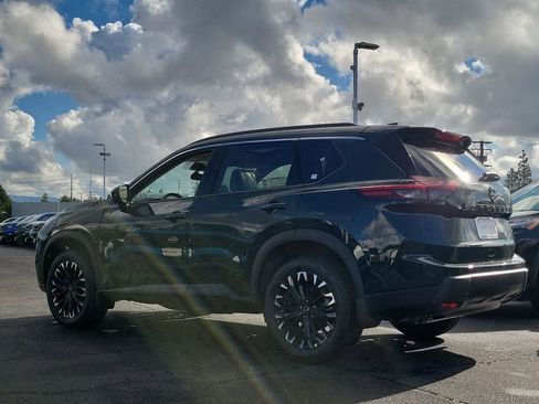 New 2026 Nissan Rogue SV image 2