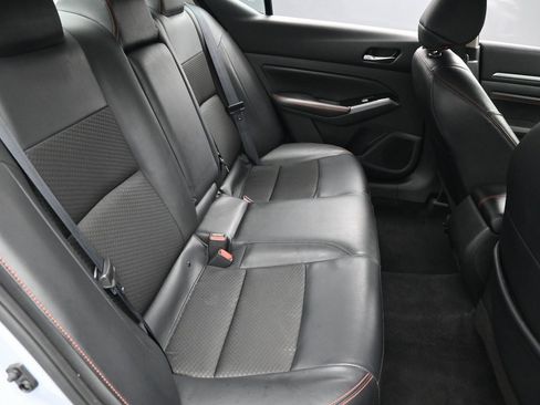 Used 2023 Nissan Altima 2.5 SR image 31