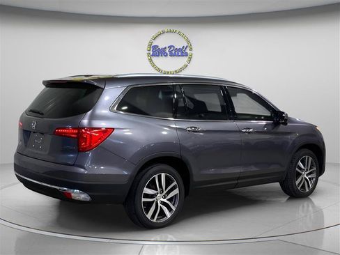 Used 2016 Honda Pilot Touring image 5