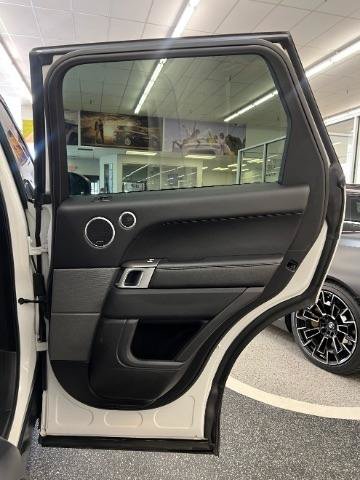 Used 2016 Land Rover Range Rover Sport SE AWD/4WD image 35