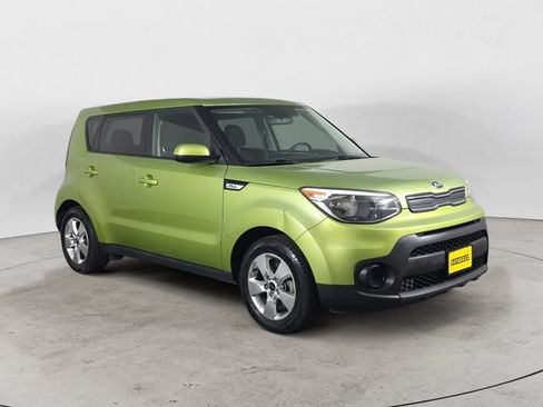 Used 2018 Kia Soul FWD image 3