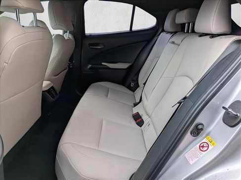 Used 2019 Lexus UX 200 w/ Premium Package FWD image 17
