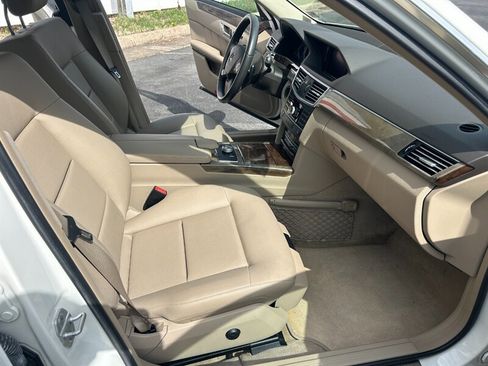 Used 2011 Mercedes-Benz E 350 4MATIC Sedan image 12