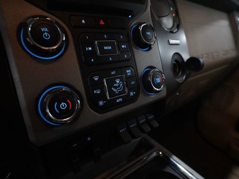 Used 2015 Ford F250 Lariat w/ Chrome Package AWD/4WD image 19