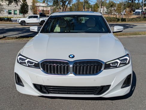 Used 2023 BMW 330i 330i w/ Driving Assistance Package image 9
