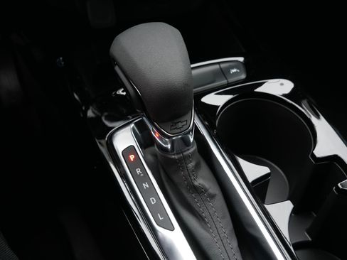 New 2026 Chevrolet Trax LT w/ Driver Confidence Package image 9