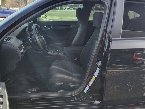 Used 2024 Honda Civic Sport image 7