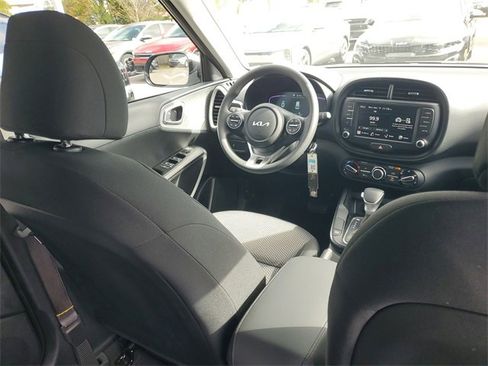 New 2025 Kia Soul LX image 13