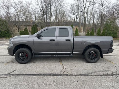 Used 2016 RAM 1500 Express image 2