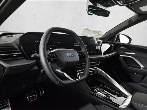 New 2025 Audi SQ5 Premium Plus image 11