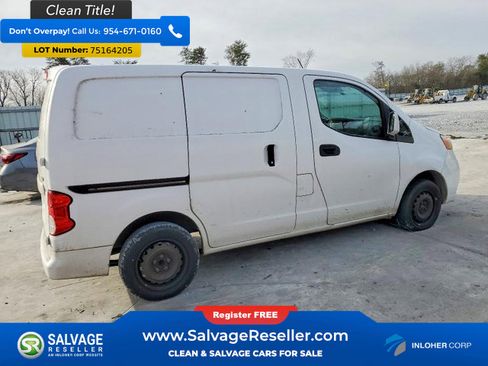 Used 2015 Nissan NV200 SV w/ Exterior Appearance Package image 4