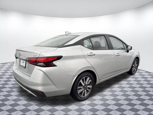 Used 2023 Nissan Versa SV image 7