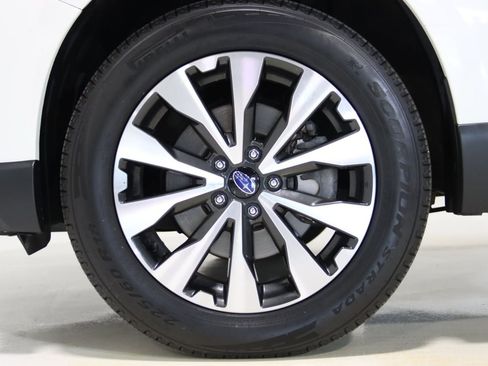 Used 2017 Subaru Outback 2.5i Limited AWD/4WD image 68