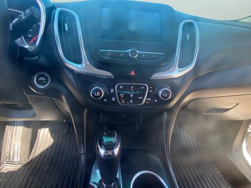 Used 2019 Chevrolet Equinox LT FWD image 9