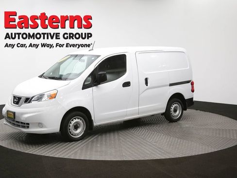 Used 2020 Nissan NV200 S image 54