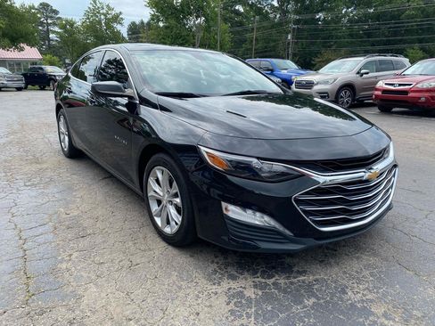 Used 2021 Chevrolet Malibu LT FWD image 3