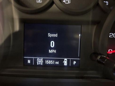 Used 2022 Chevrolet Silverado 1500 Custom AWD/4WD image 18