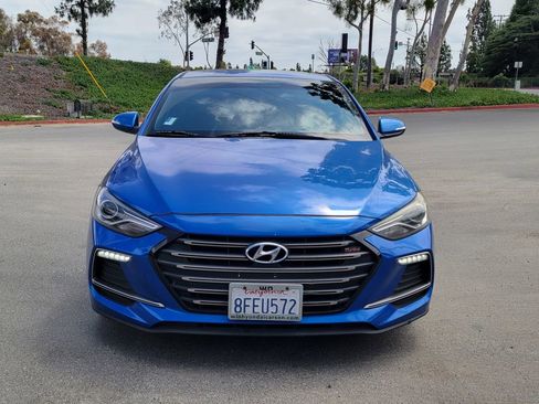 Used 2018 Hyundai Elantra Sport w/ Cargo Package FWD image 5