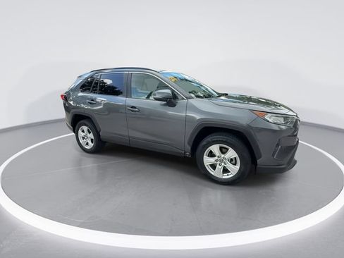 Used 2021 Toyota RAV4 XLE FWD image 9