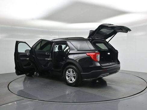 Certified 2023 Ford Explorer XLT w/ Equipment Group 202A RWD image 33