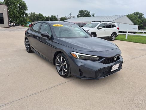 Used 2025 Honda Civic Sport Touring image 3