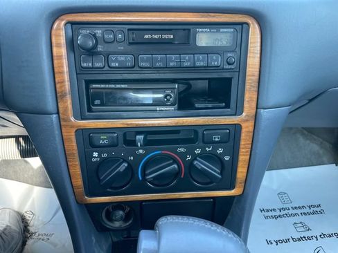 Used 1997 Toyota Camry LE w/ Leather Trim Pkg FWD image 13