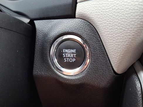 Certified 2022 Toyota RAV4 XLE Premium AWD/4WD image 26