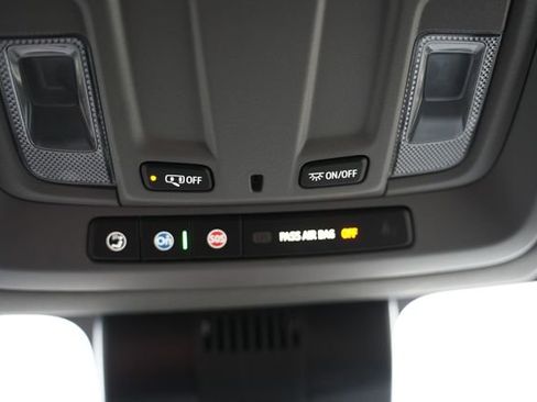 Used 2024 GMC Sierra 1500 Elevation image 28