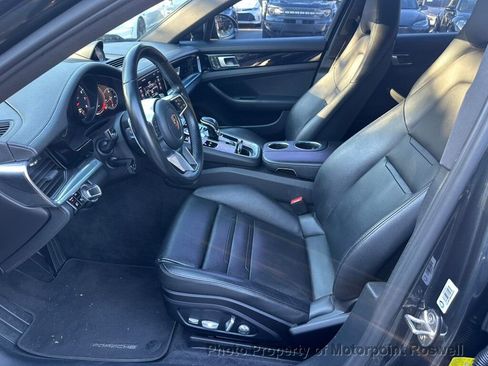Used 2020 Porsche Panamera image 8