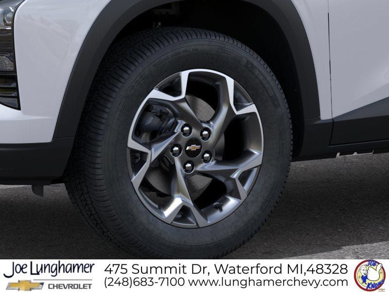 New 2026 Chevrolet Trax LT w/ Driver Confidence Package FWD image 10