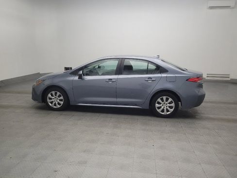 Used 2021 Toyota Corolla LE FWD image 3