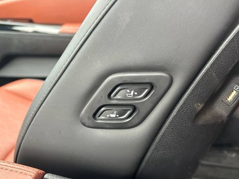 Used 2024 Kia Carnival SX FWD image 15