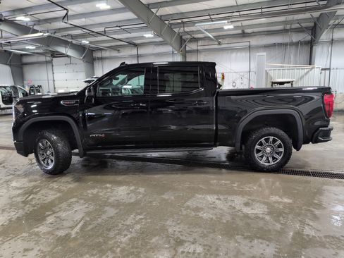Used 2024 GMC Sierra 1500 AT4 w/ Technology Package image 5