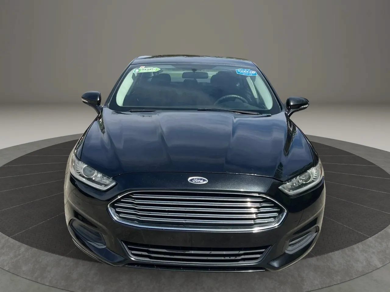 Used 2014 Ford Fusion SE FWD image 2