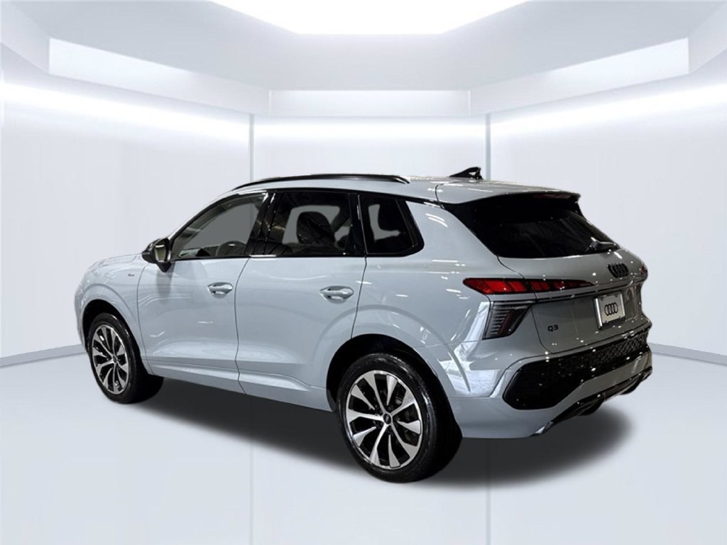 New 2026 Audi Q3 quattro 2.0T AWD/4WD image 3