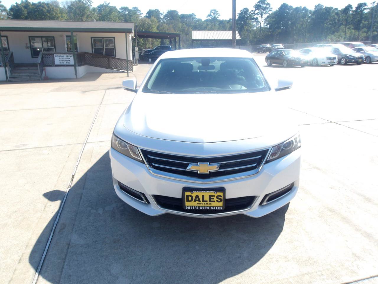 Used 2018 Chevrolet Impala LT FWD image 3