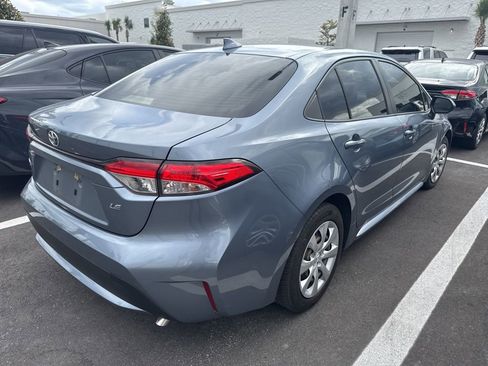 Used 2020 Toyota Corolla LE FWD image 4