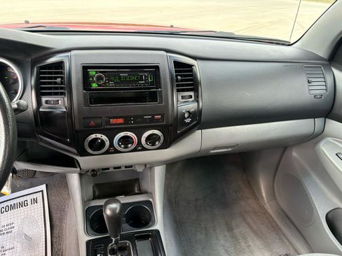 Used 2011 Toyota Tacoma 2WD Access Cab image 54