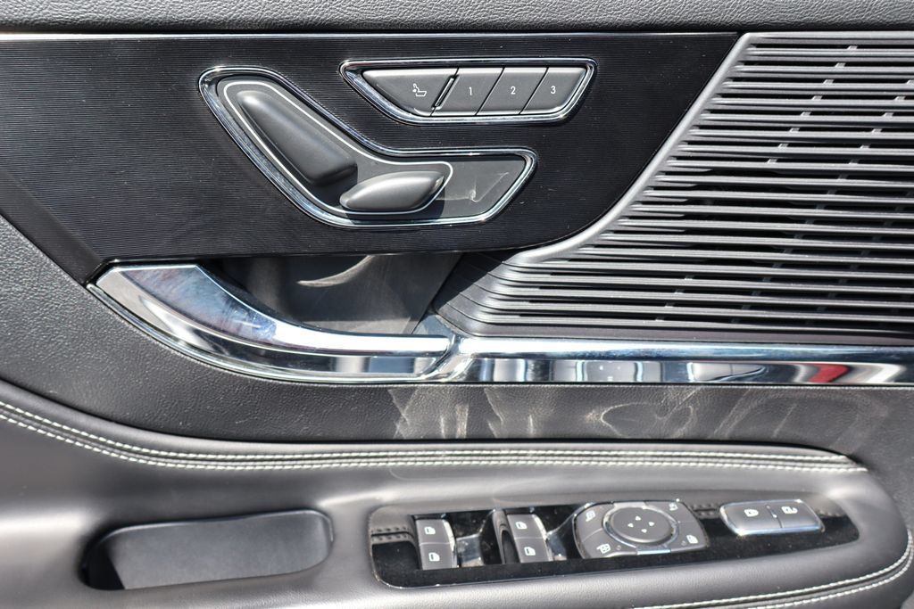 Used 2020 Lincoln Corsair AWD w/ Premium Package image 22
