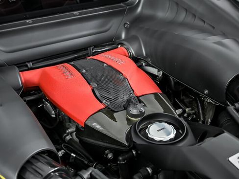 Used 2021 Ferrari F8 Tributo RWD image 16