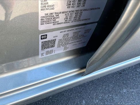 Used 2025 GMC Sierra 1500 SLT image 20