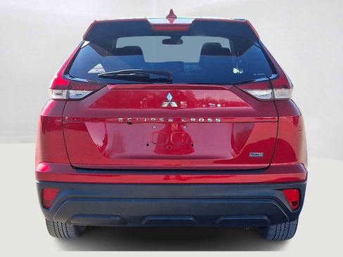 Used 2022 Mitsubishi Eclipse Cross LE image 6