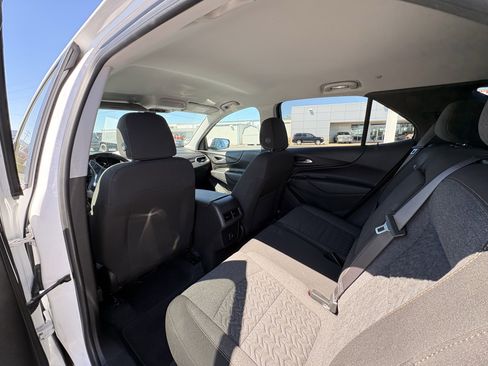 Used 2022 Chevrolet Equinox LT image 5