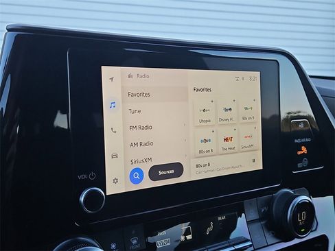 Used 2023 Toyota Highlander Platinum image 21