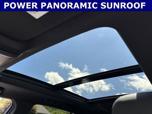 Used 2024 Cadillac XT6 Sport w/ Technology Package image 2