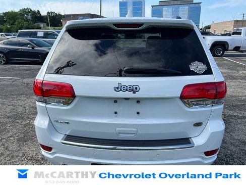 Used 2015 Jeep Grand Cherokee Overland AWD/4WD image 4