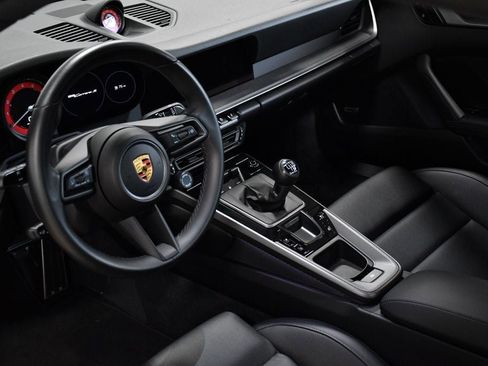 Used 2021 Porsche 911 Carrera S RWD image 22