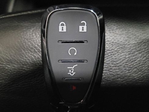 Used 2023 Chevrolet Equinox RS w/ RS Leather Package image 32